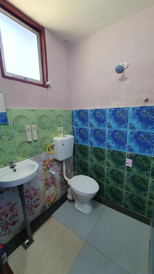 קואלה קנגסאר Chalet Kampong Semawar מראה חיצוני תמונה