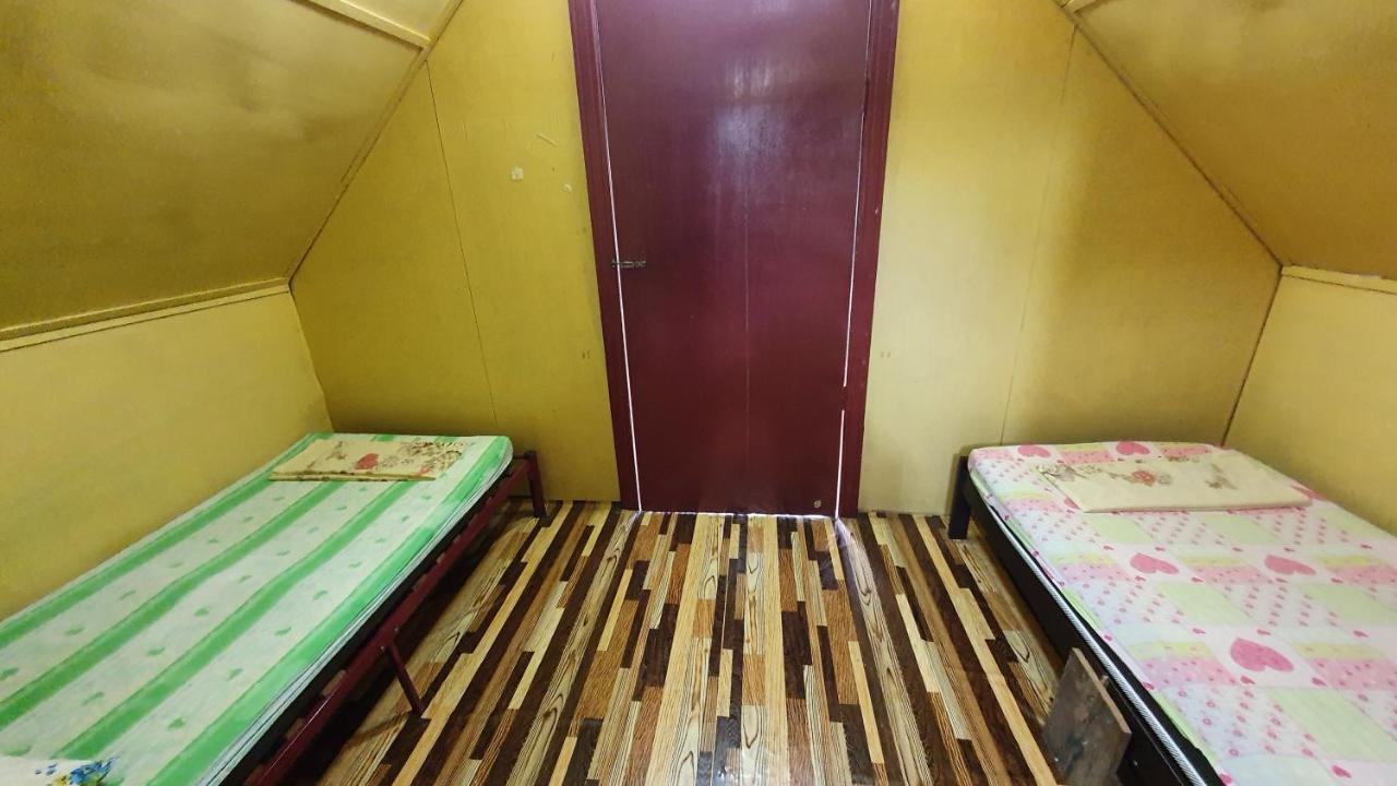 קואלה קנגסאר Chalet Kampong Semawar מראה חיצוני תמונה