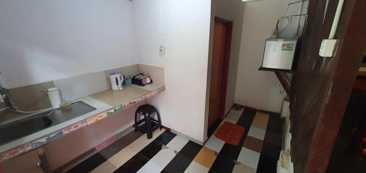 קואלה קנגסאר Chalet Kampong Semawar מראה חיצוני תמונה