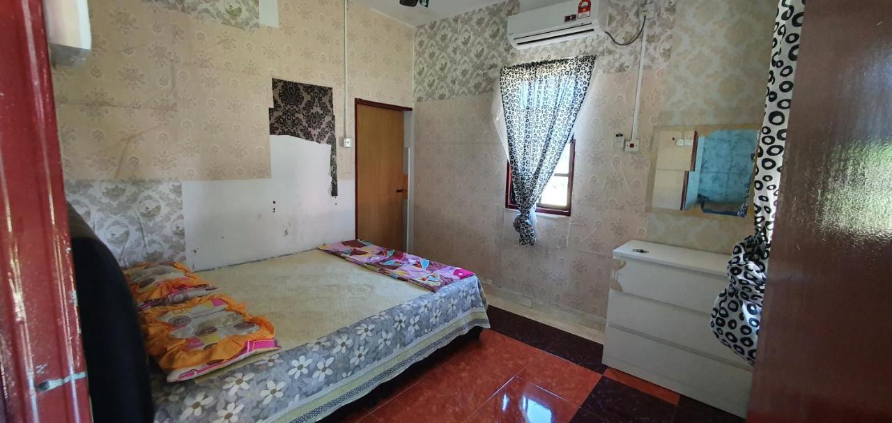 קואלה קנגסאר Chalet Kampong Semawar מראה חיצוני תמונה