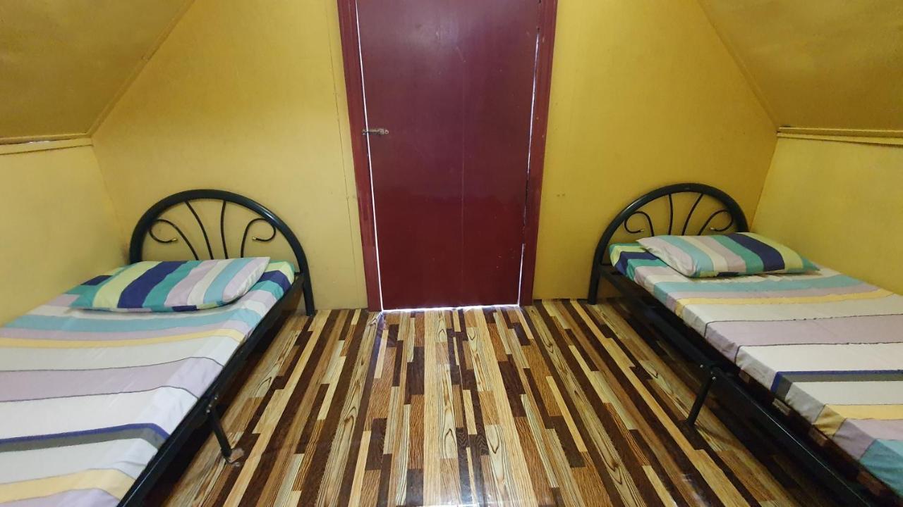 קואלה קנגסאר Chalet Kampong Semawar מראה חיצוני תמונה