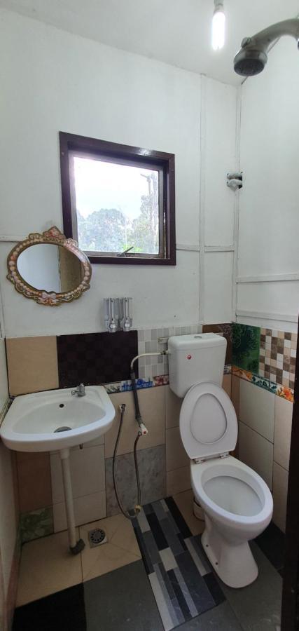 קואלה קנגסאר Chalet Kampong Semawar מראה חיצוני תמונה